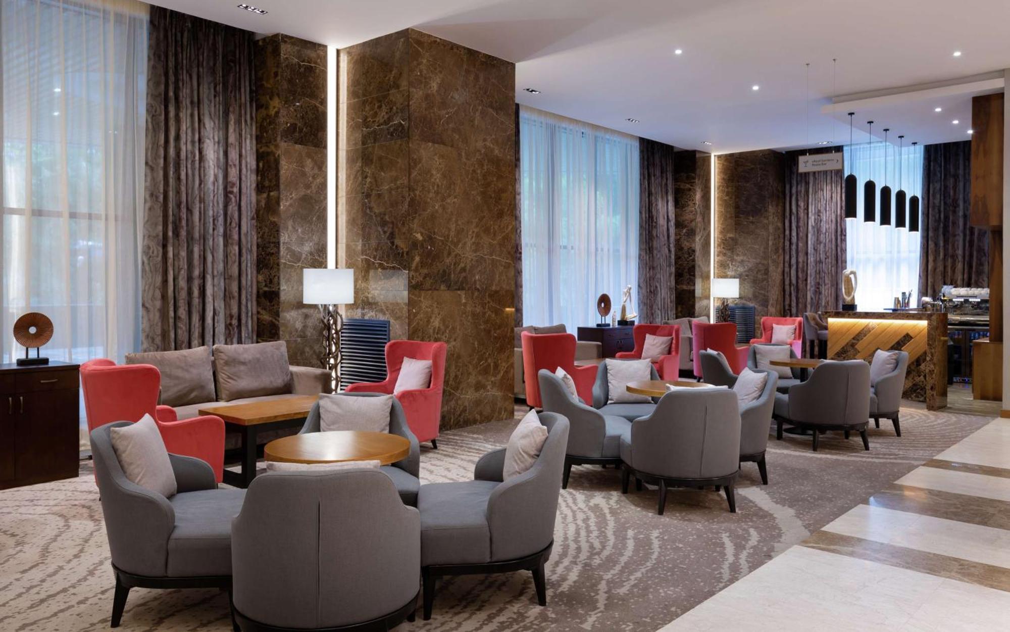 Doubletree By Hilton Almaty Hotel Buitenkant foto